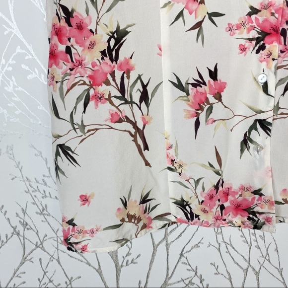 VINTAGE 100% Silk Floral Button-Front Blouse Boxy - Picture 6 of 9